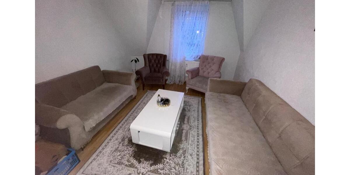 Dachgeschoßwohnung Gelsenkirchen Ückendorf - 3 Zimmer, 96 m&sup2;, 1.040&euro; | Angebot:26579745