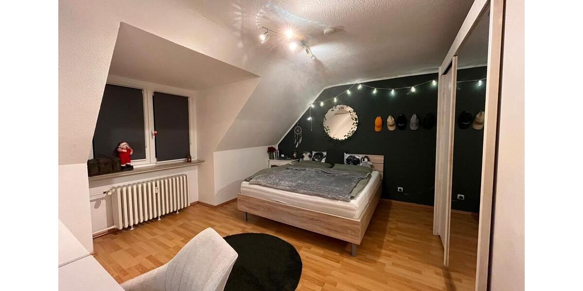 Dachgeschoßwohnung Essen Stadtbezirk IV - 2 Zimmer, 60 m&sup2;, 112.000&euro; | Angebot:25239626