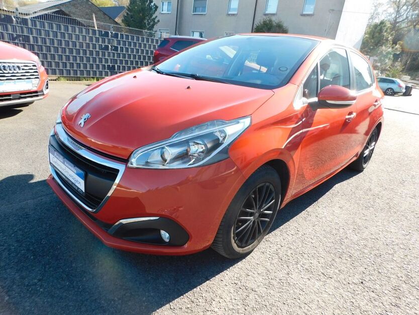 Peugeot 208 93.000 km 4.900 € Witten 58456