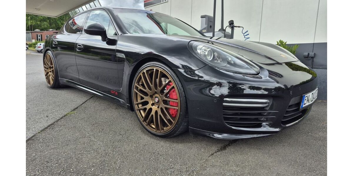 Porsche Panamera 221.867 km 24.490 &euro; Oberhausen 46147