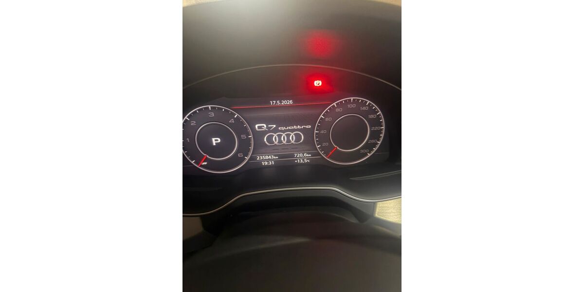 Audi Q7 235.800 km 26.800 &euro; Essen 45355