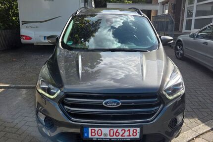 Ford Kuga 66.300 km 12.500 &euro; Bochum 44801