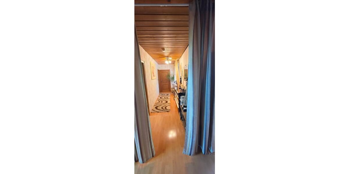 Etagenwohnung Wuppertal Gemarkung Vohwinkel - 4 Zimmer, 96 m&sup2;, 225.000&euro; | Angebot:26765872