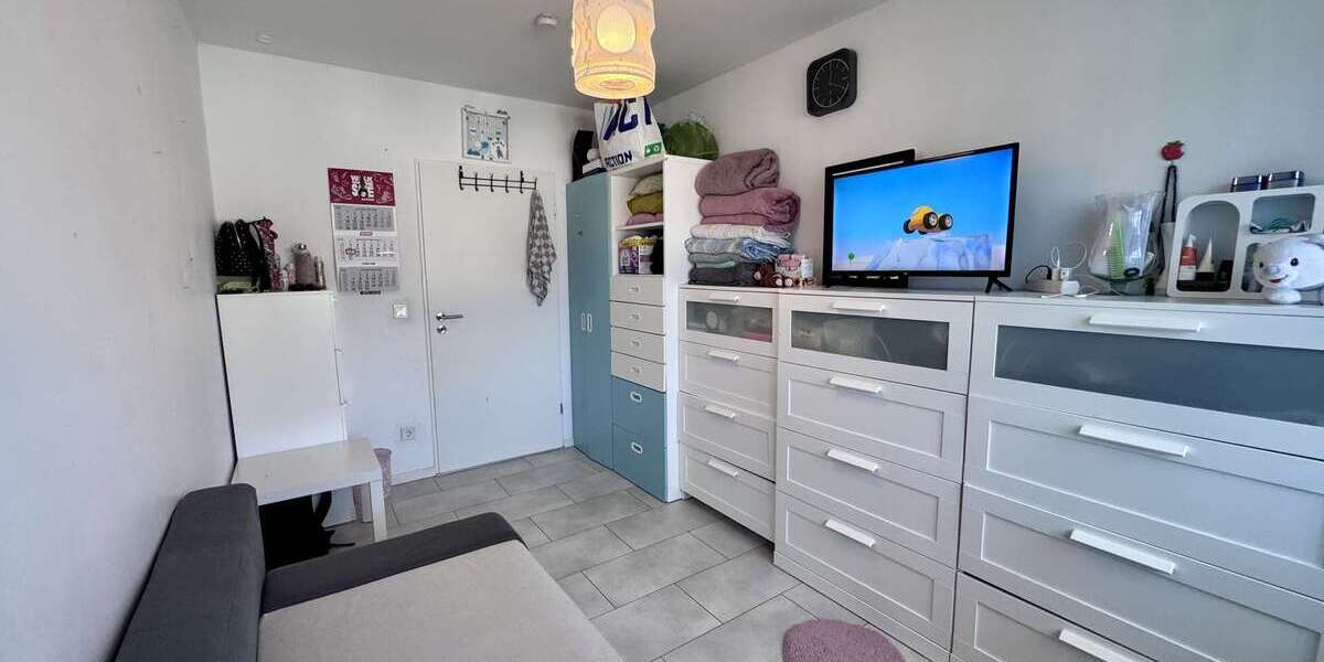 Traumhafte 3,5-Zimmer-Wohnung mit großem Balkon, herrlicher Aussicht, Garage und inkl.Einbauküche 3 zimmer