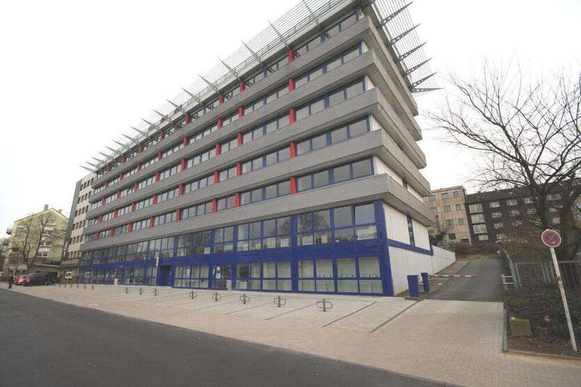 Büro in Wuppertal 4.679 € 585 m²