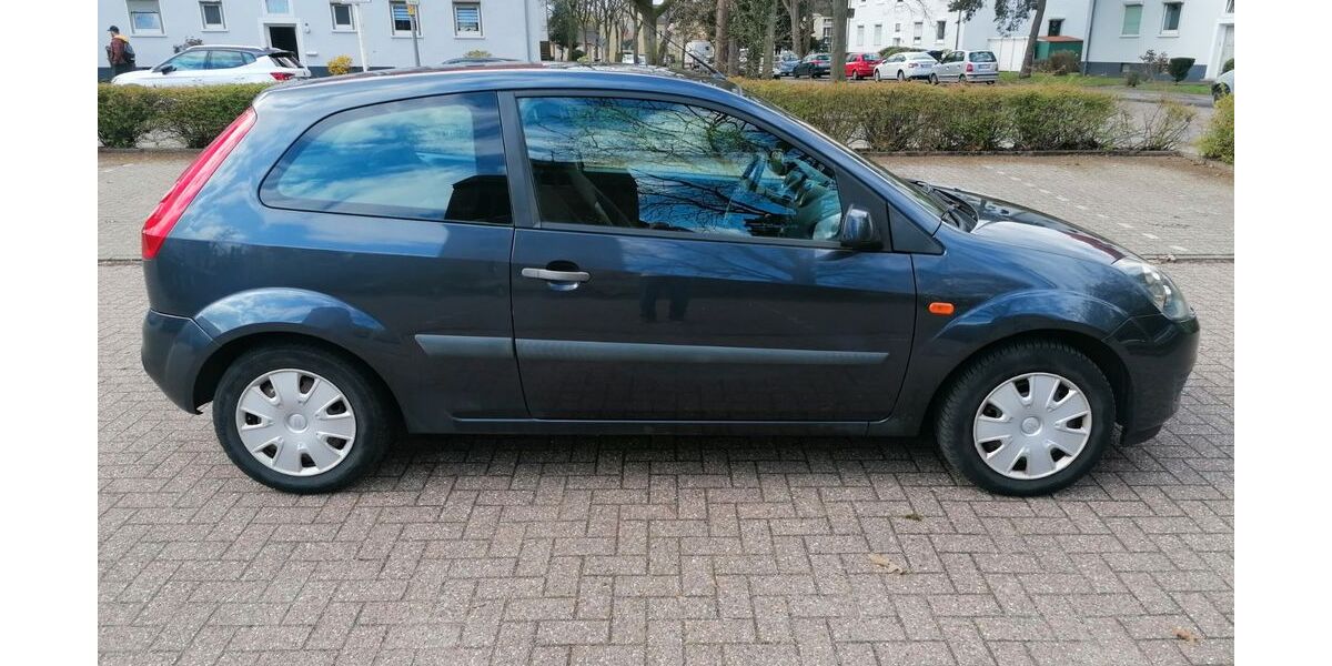 Ford Fiesta 116.000 km 1.700 &euro; Marl 45768