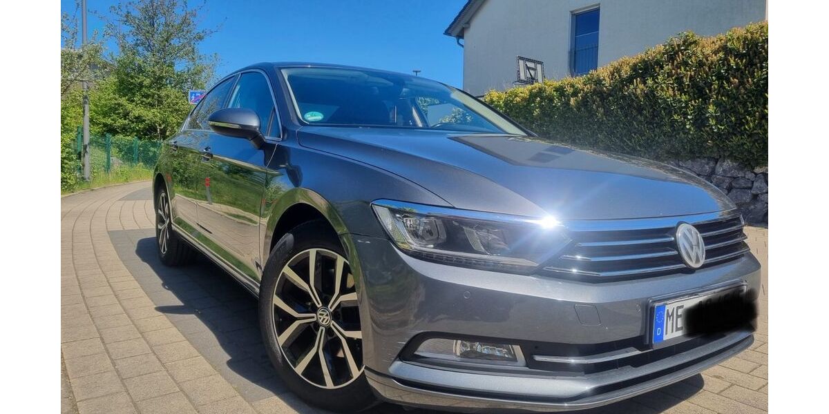 VW Passat 243.097 km 9.990 &euro; Velbert 42551