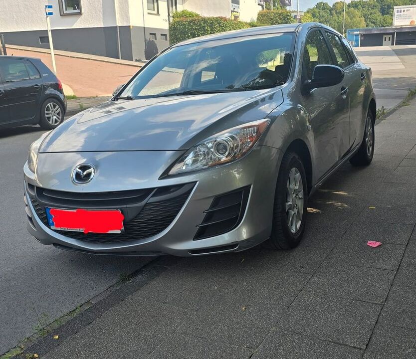 Mazda 3 135.000 km 3.300 € Essen 45329