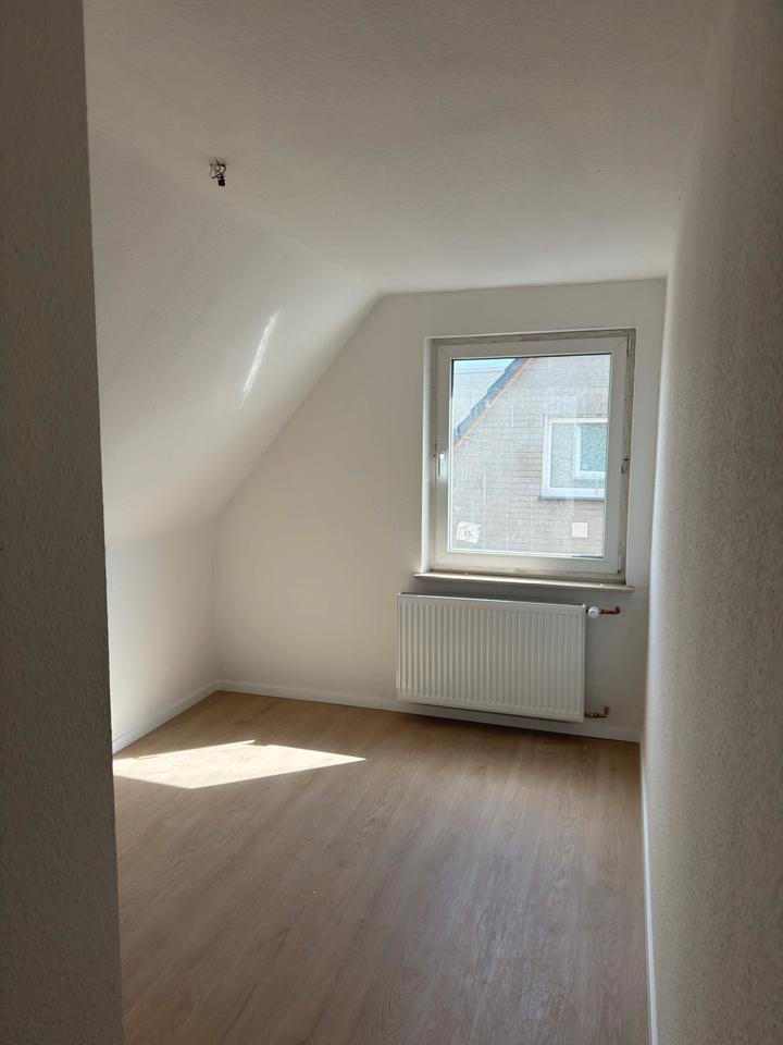 Modernisierte DHH in guter Lage und sofort bezugsfrei!!!