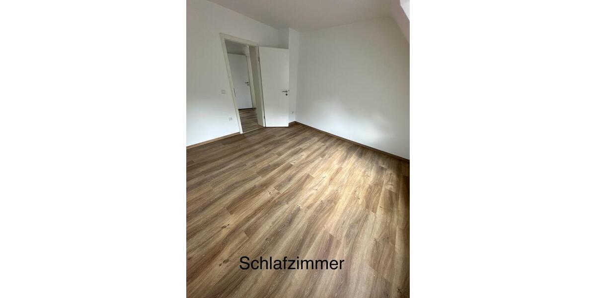 Dachgeschoßwohnung Gelsenkirchen Gelsenkirchen-Nord - 3 Zimmer, 61 m&sup2;, 730&euro; | Angebot:26688486