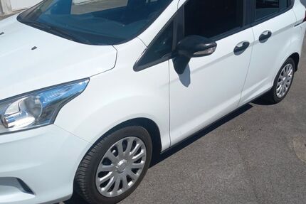 Ford B-Max 42.000 km 7.300 &euro; Essen 45134