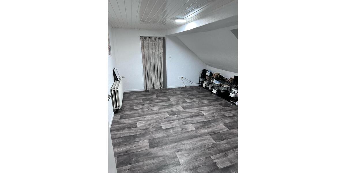 Dachgeschoßwohnung Herne Sodingen - 2.5 Zimmer, 55 m&sup2;, 470&euro; | Angebot:25632977