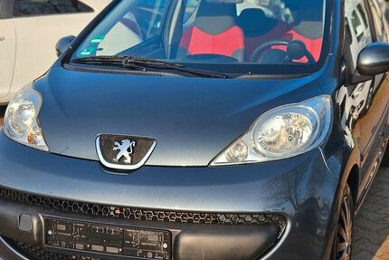 Peugeot 107 58.000 km 2.999 € Essen 45356
