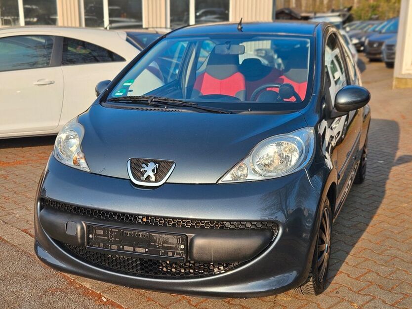 Peugeot 107 58.000 km 2.999 € Essen 45356