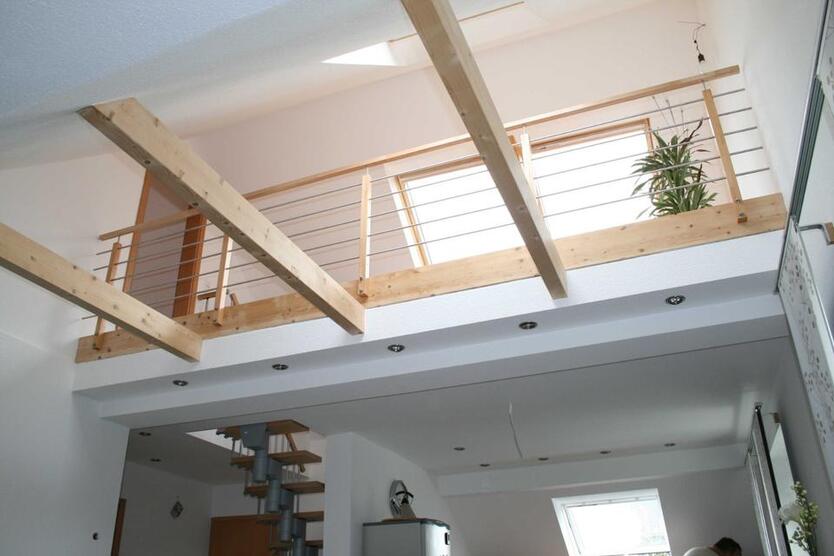Außergewöhnliche Dachgeschoßwohnung mit offener Galerie