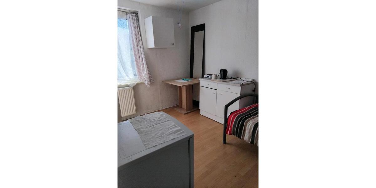 Erdgeschoßwohnung Bochum Bochum-Mitte - 1 Zimmer, 15 m&sup2;, 250&euro; | Angebot:26405970