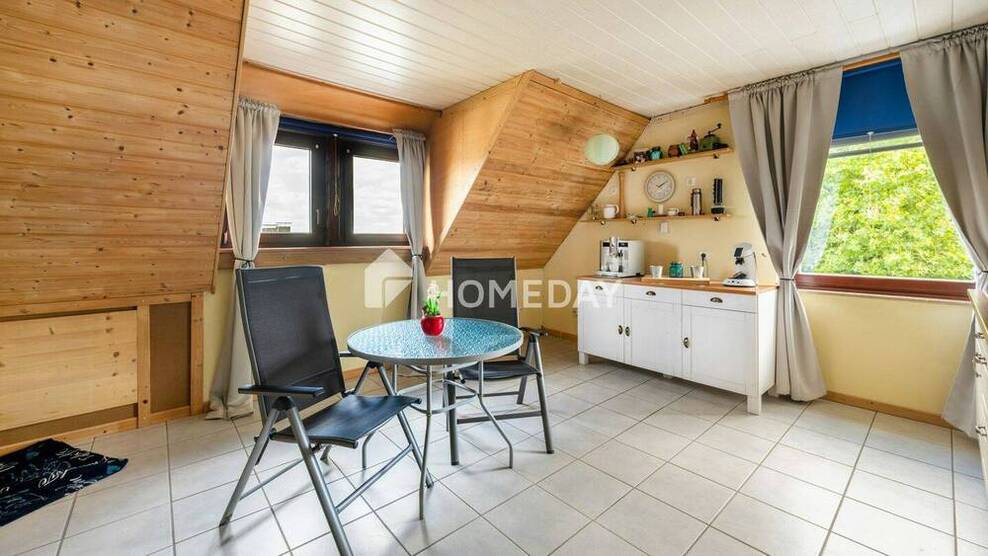 Charmantes Mehrfamilienhaus mit Ausbaupotenzial - Großzügig, gepflegt und vielseitig nutzbar