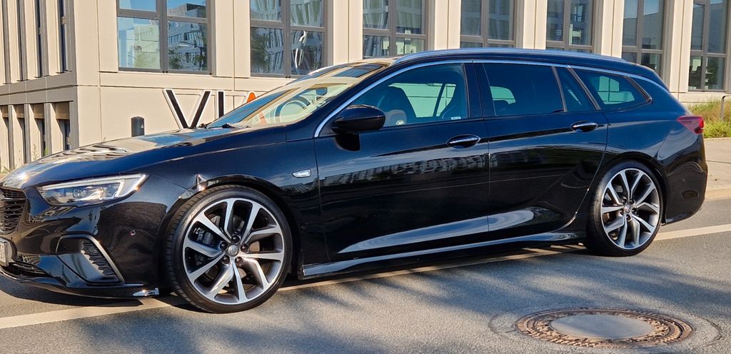 Opel Insignia 109.000 km 18.500 &euro; Bochum 44791