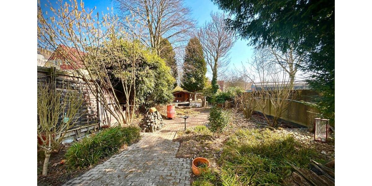 Eigentumswohnung EG Altbau 4,5 Zi. Garten Stadtnah 4.5 zimmer