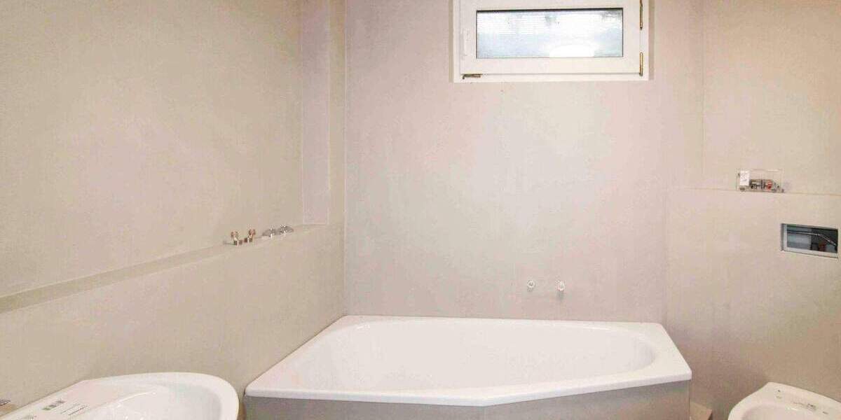 Viel Platz, viele Möglichkeiten: Zweifamilienhaus mit Garten, Wintergarten & Mieteinnahmen! 6 zimmer