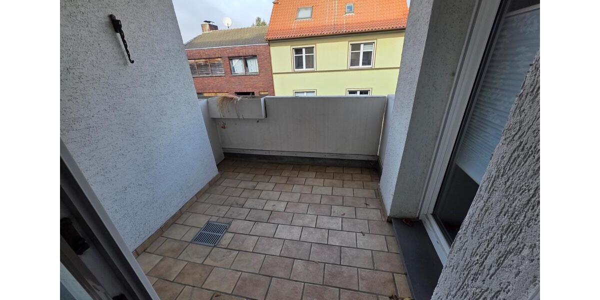 3 Zimmerwohnung mit 2 Balkonen und Garage 3 zimmer