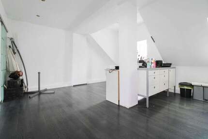 Wohnung zum Kaufen in Duisburg 99.000 € 74.33 m² 2 zimmer