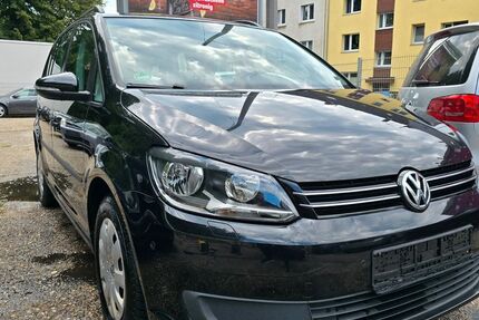 VW Touran 210.000 km 6.600 € Essen 45144