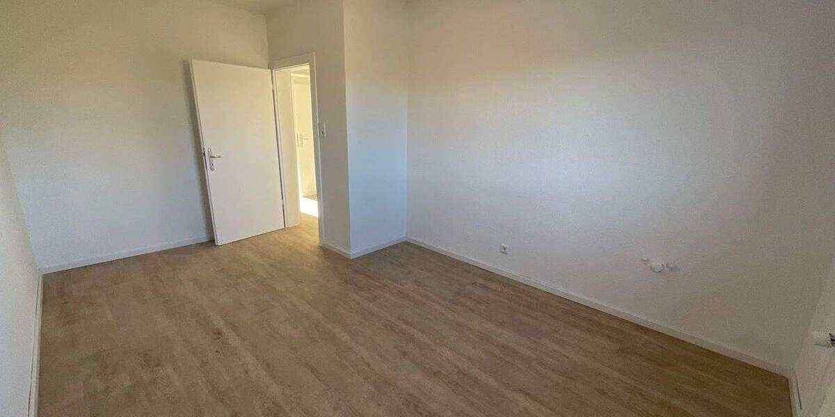 Zimmer Wuppertal Barmen - 4 Zimmer, 94 m&sup2;, 759&euro; | Angebot:25701008
