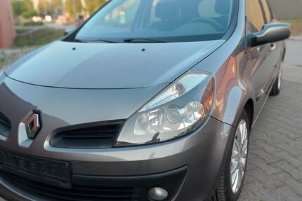 Renault Clio 161.000 km 1.350 &euro; Holzwickede 59439