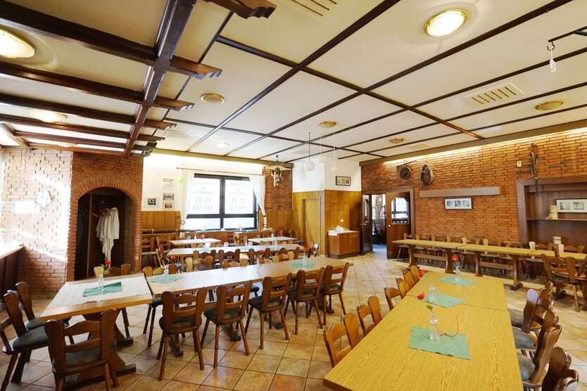Einzelhandel in Duisburg 1.200 € 240 m² zimmer