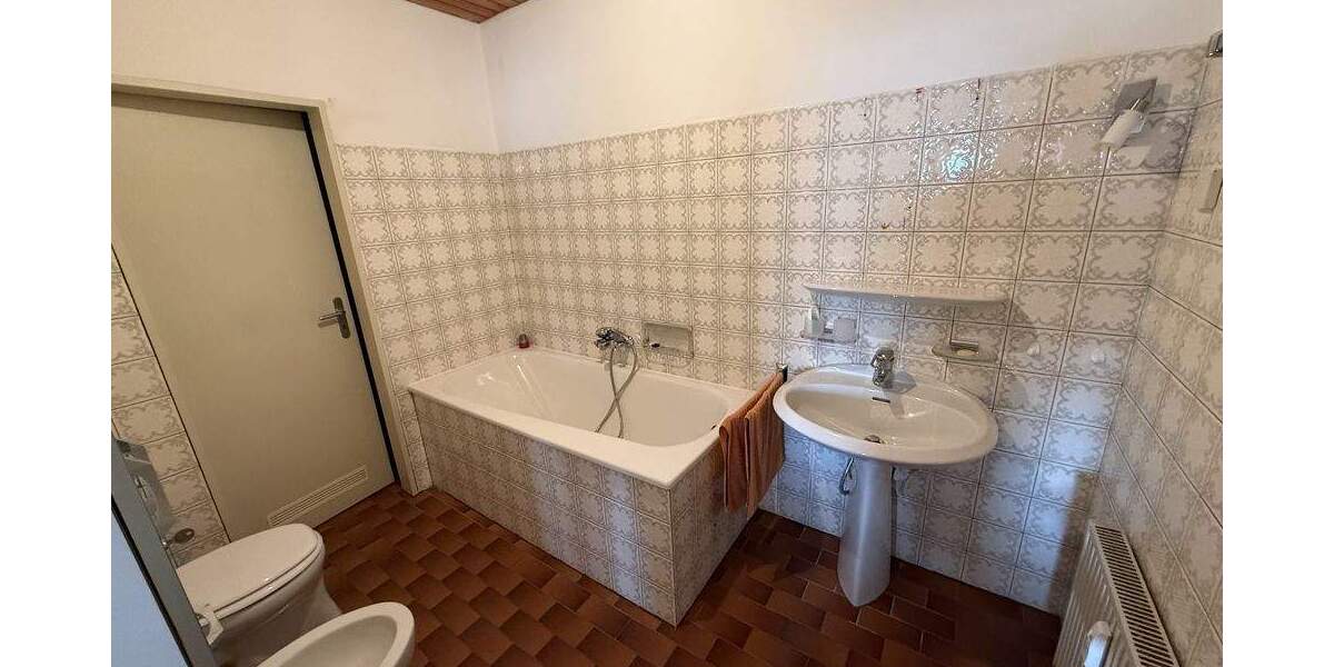 Etagenwohnung Herten / Langenbochum Langenbochum - 4 Zimmer, 104 m&sup2;, 155.000&euro; | Angebot:25779531