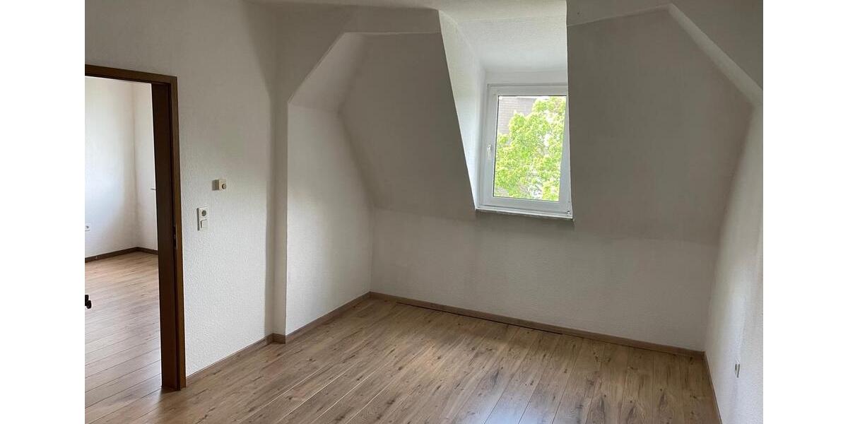 Dachgeschoßwohnung Wetter (Ruhr) - 4 Zimmer, 99 m&sup2;, 550&euro; | Angebot:24400535