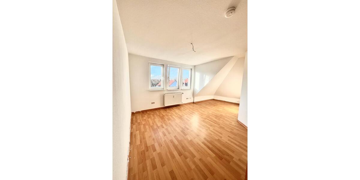 Dachgeschoßwohnung Essen Stadtbezirk III - 2 Zimmer, 73 m&sup2;, 143.000&euro; | Angebot:24840852