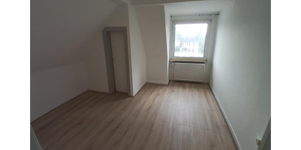 Dachgeschoßwohnung Dortmund Hombruch - 2 Zimmer, 45 m&sup2;, 310&euro; | Angebot:27584997