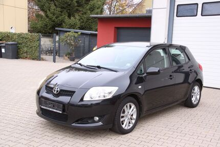Toyota Auris 182.200 km 4.700 &euro; Velbert 42549