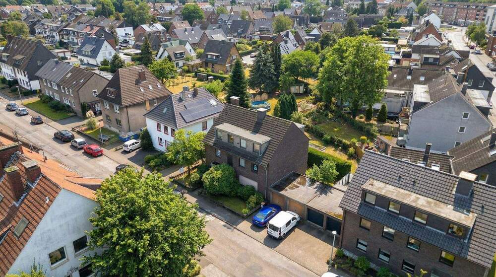 Einfamilienhaus Bottrop / Fuhlenbrock Fuhlenbrock - 1 Zimmer, 268 m&sup2;, 659.000&euro; | Angebot:25631650