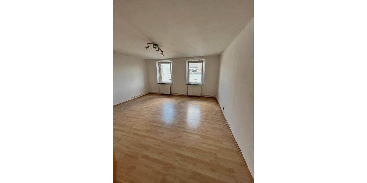 Dachgeschoßwohnung Schwelm - 5 Zimmer, 112 m&sup2;, 670&euro; | Angebot:27542043