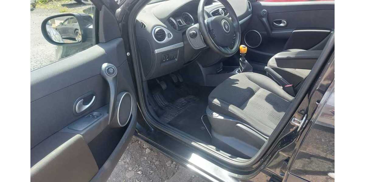 Renault Clio 299.999 km 1.000 &euro; Witten 58454