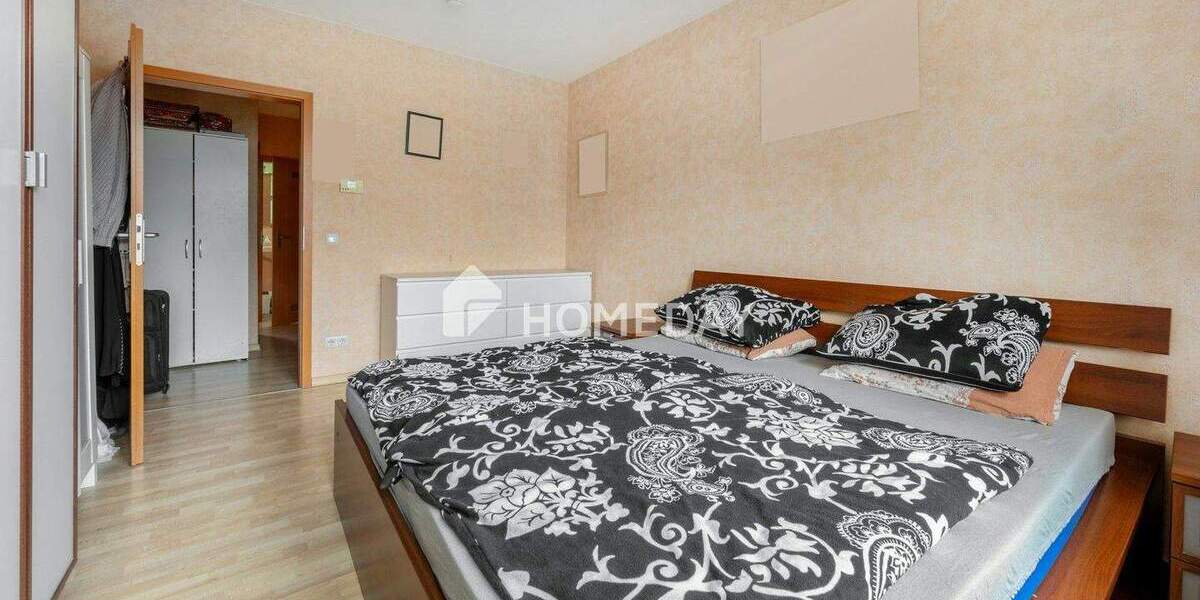 Zusammengelegt und modernisiert - großzügige Wohnung mit zwei Kellerräumen in Bochum-Hamme 5 zimmer