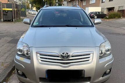 Toyota Avensis 145.000 km 3.900 &euro; Recklinghausen 45665