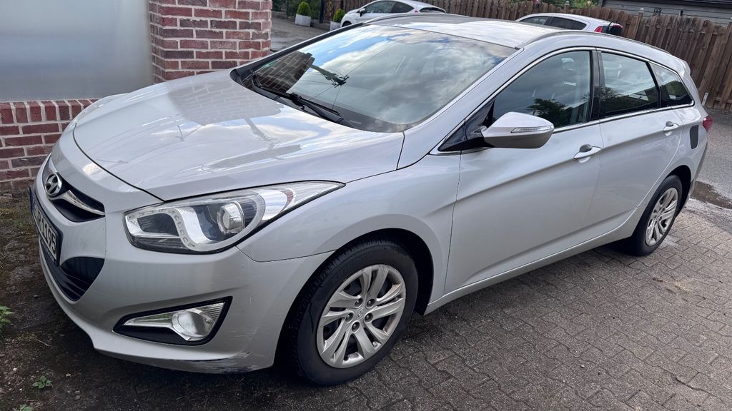 Hyundai i40 274.500 km 2.850 &euro; Waltrop 45731