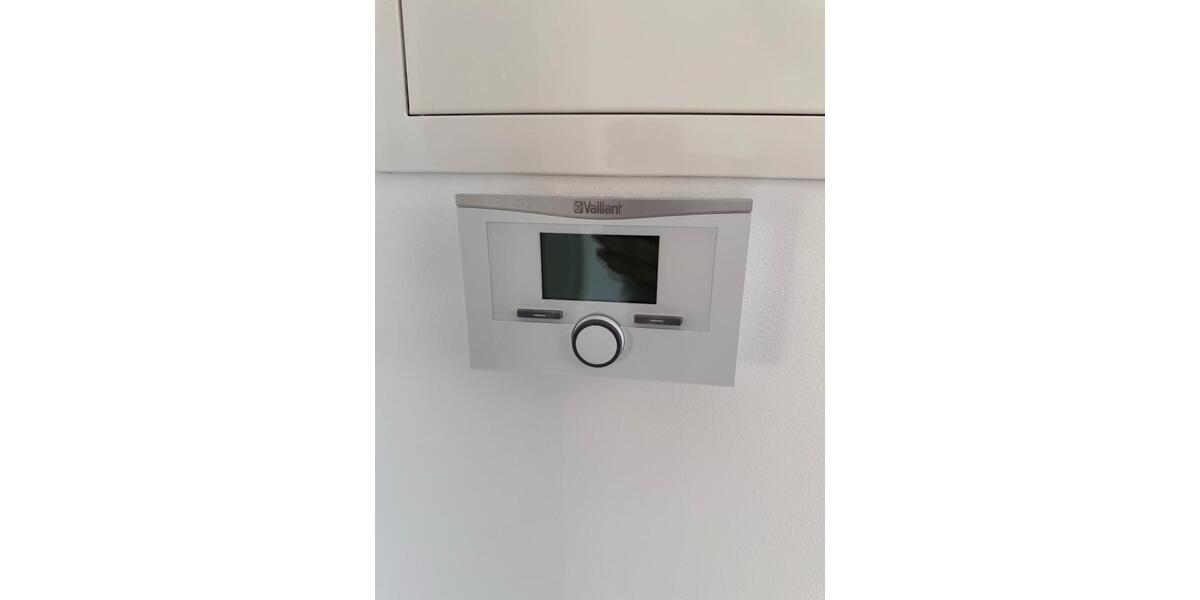 Erstbezug: 3-Zi-DG-Whg | ca. 80 qm | möbliert 3 zimmer