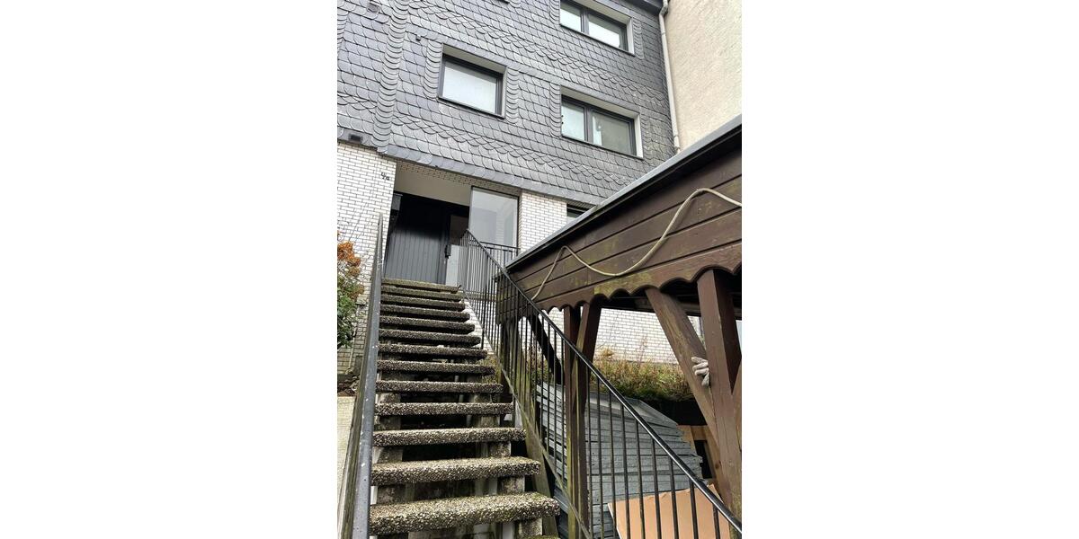 Reihenhaus Wuppertal Gemarkung Elberfeld - 5 Zimmer, 165 m&sup2;, 1.800&euro; | Angebot:25057867