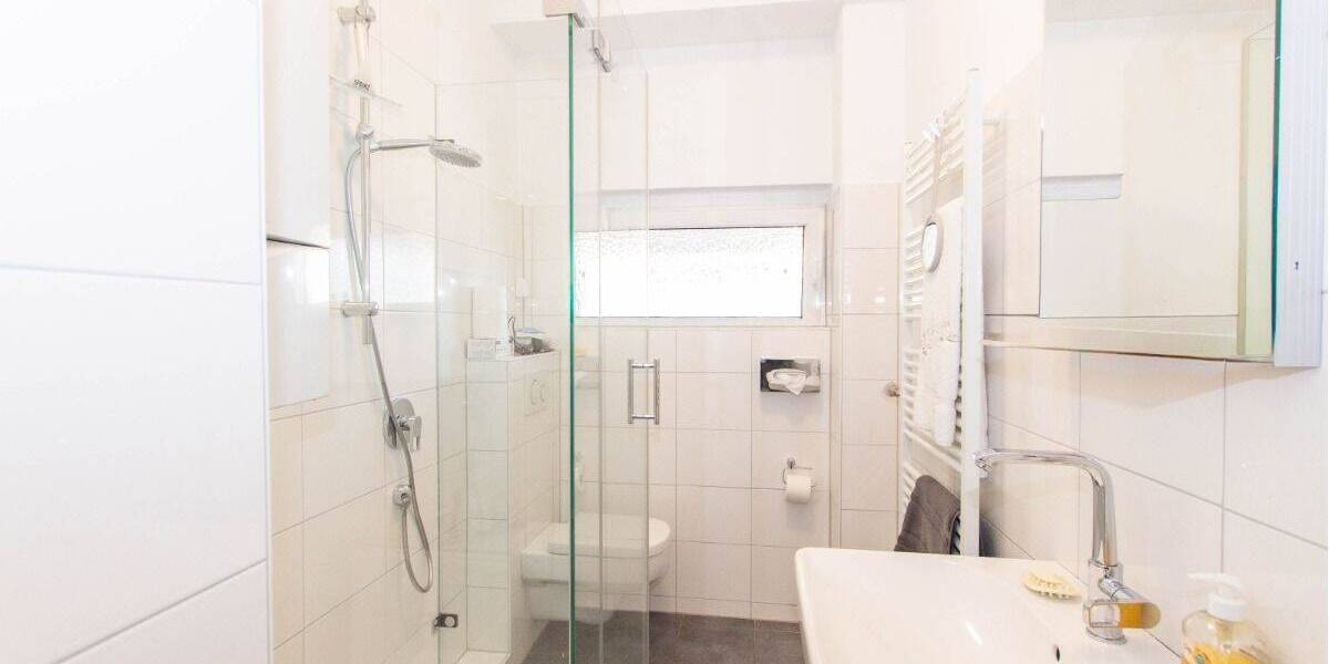 Mehrfamilienhaus, Wohnhaus Essen Bergerhausen - 8 Zimmer, 229 m&sup2;, 440.000&euro; | Angebot:26862346