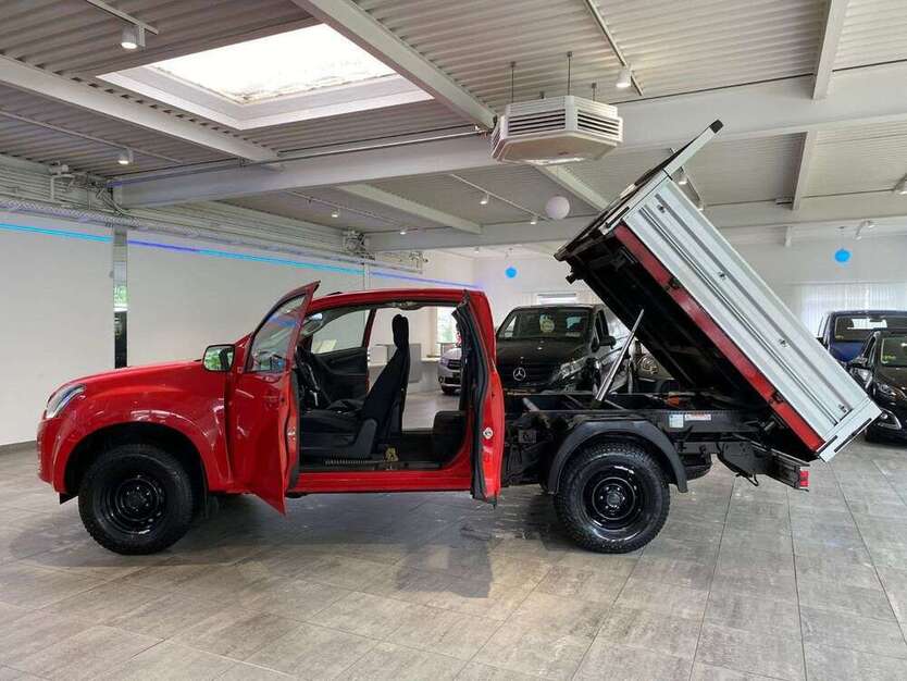 D-Max