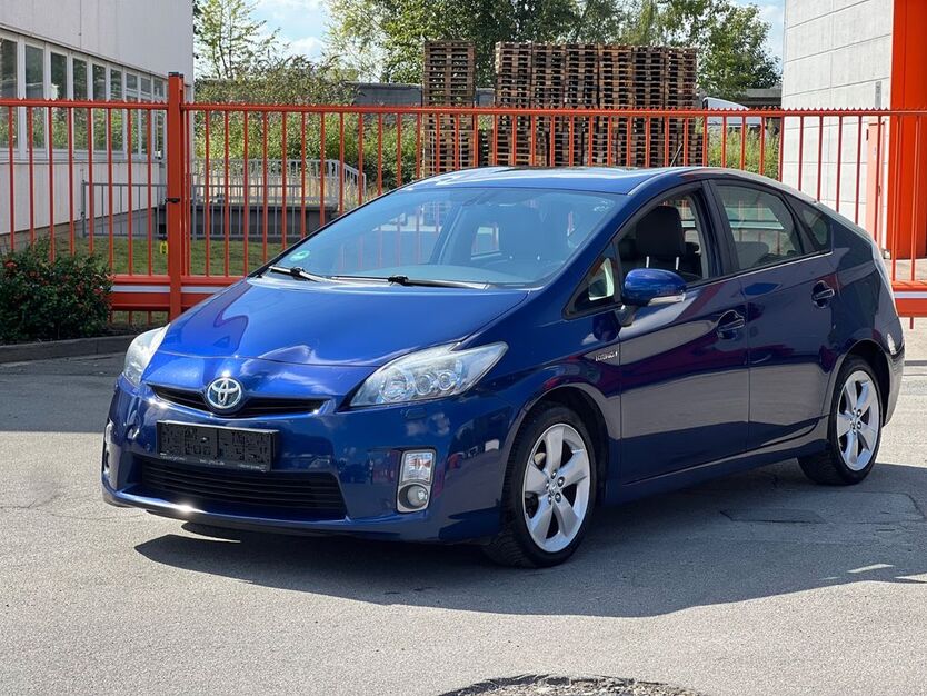 Toyota Prius 297.000 km 5.990 € Herten 45701