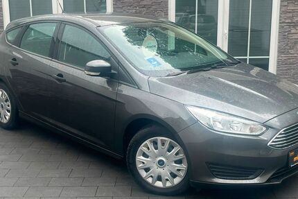 Ford Focus 89.000 km 6.990 &euro; Oberhausen 46145