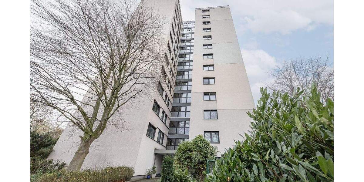 Hoch hinaus: Lichtdurchflutet mit Loggia und fantastischer Fernsicht 2 zimmer