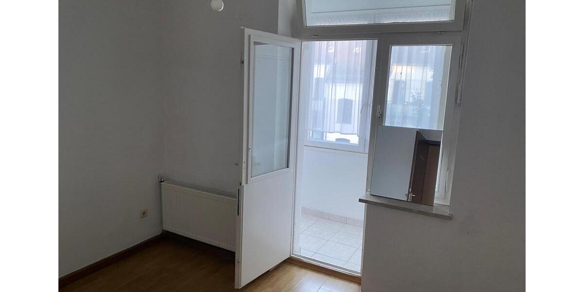 4 Zimmer, Charmante Altbauwohnung in guter Lage 4 zimmer