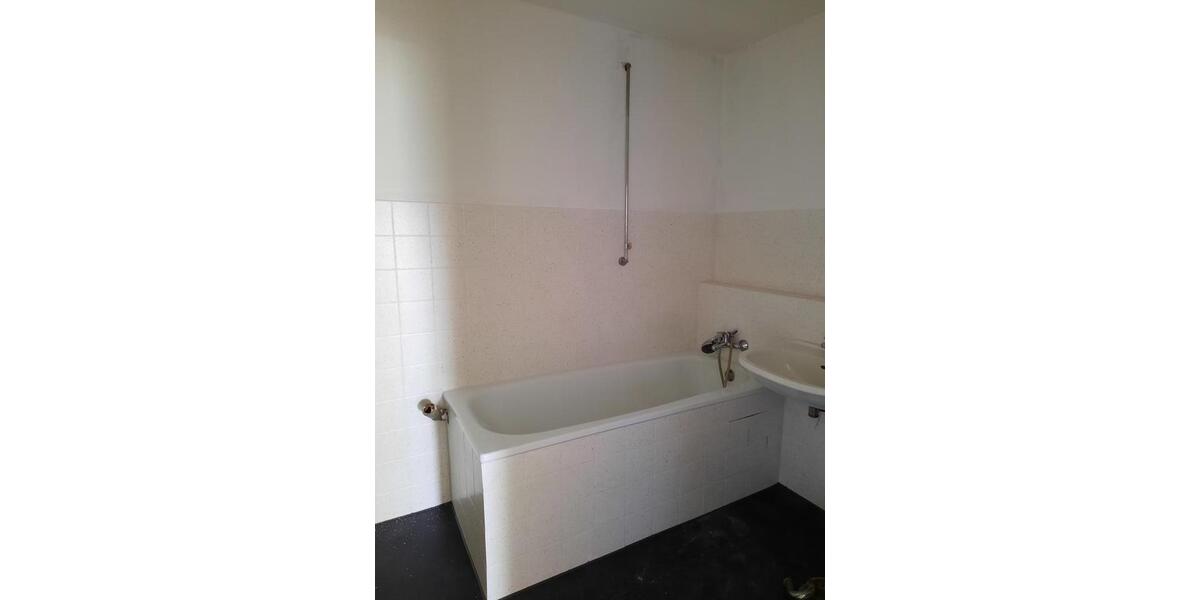 Dachgeschoßwohnung Recklinghausen Berghausen - 2.5 Zimmer, 66 m&sup2;, 500&euro; | Angebot:26683844